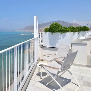 https://gaura-apartments.sicilyhotelsitaly.net